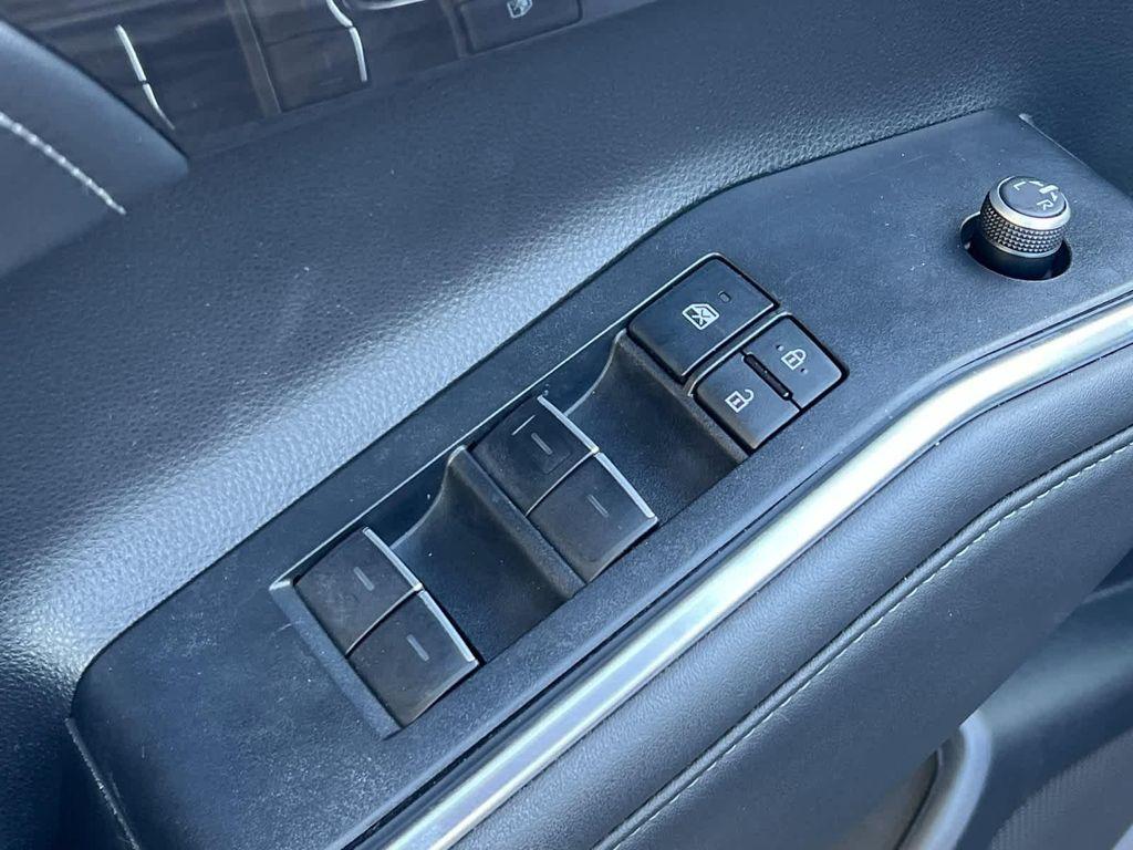 used 2022 Toyota Highlander car, priced at $39,981