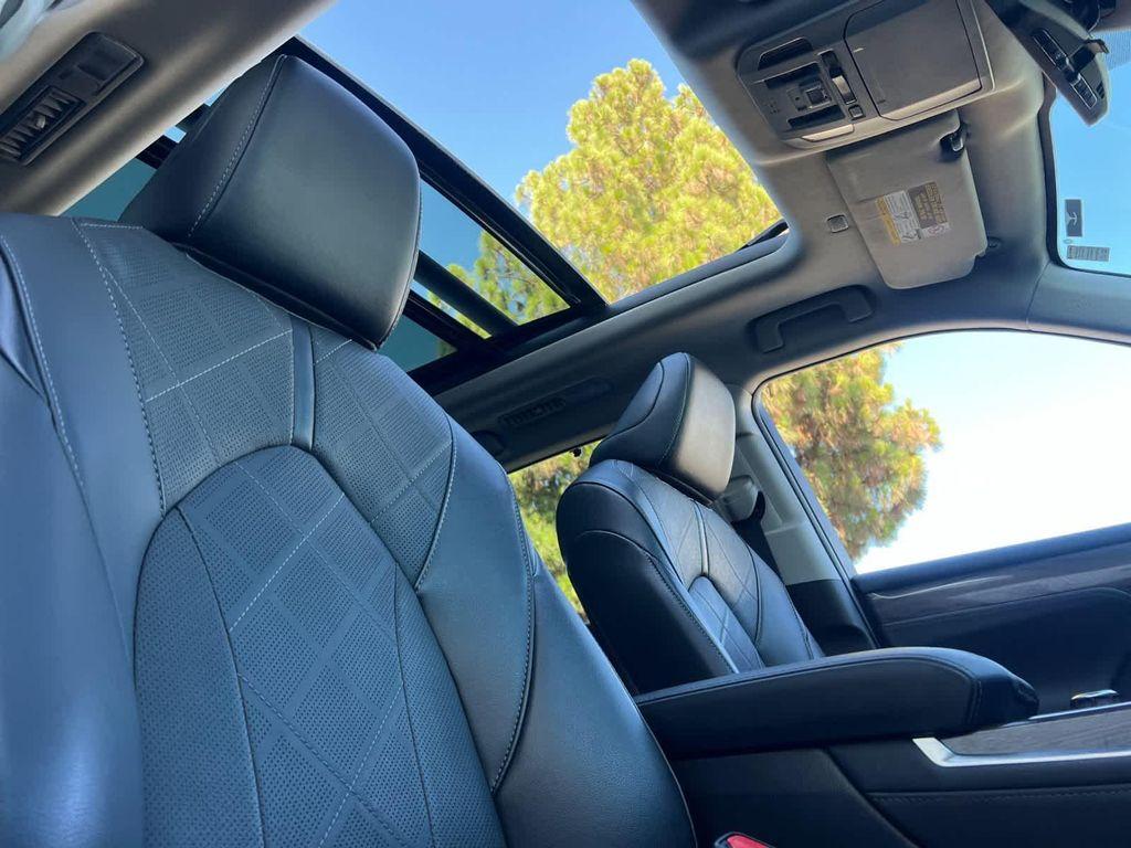 used 2022 Toyota Highlander car, priced at $39,981