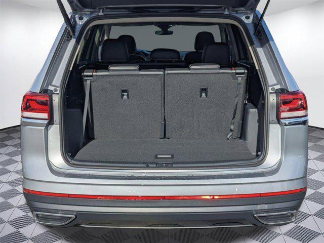new 2025 Volkswagen Atlas car, priced at $40,642