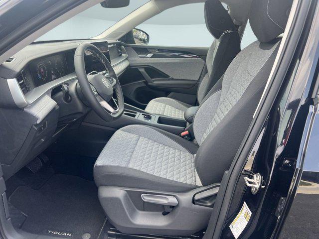new 2025 Volkswagen Tiguan car, priced at $32,231