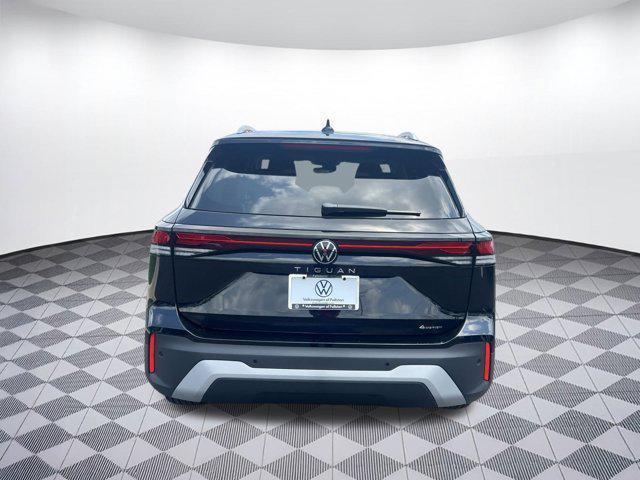 new 2025 Volkswagen Tiguan car, priced at $32,231