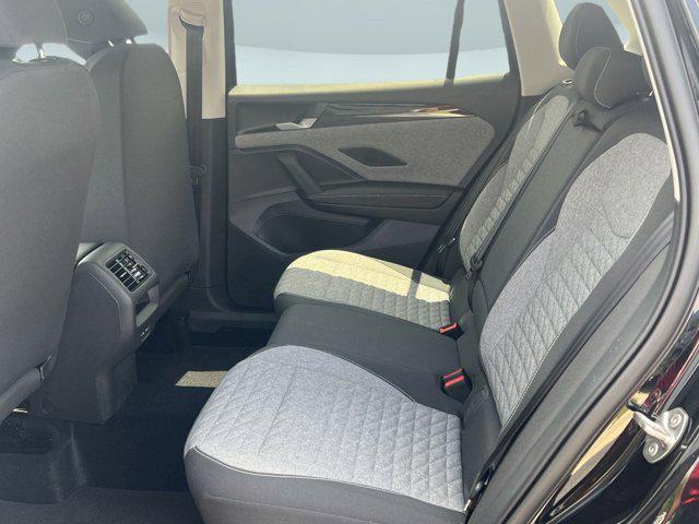 new 2025 Volkswagen Tiguan car, priced at $32,231