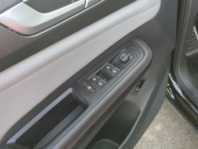 new 2025 Volkswagen Atlas car, priced at $48,181