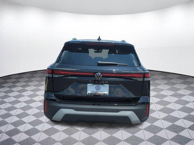 new 2025 Volkswagen Tiguan car, priced at $30,271