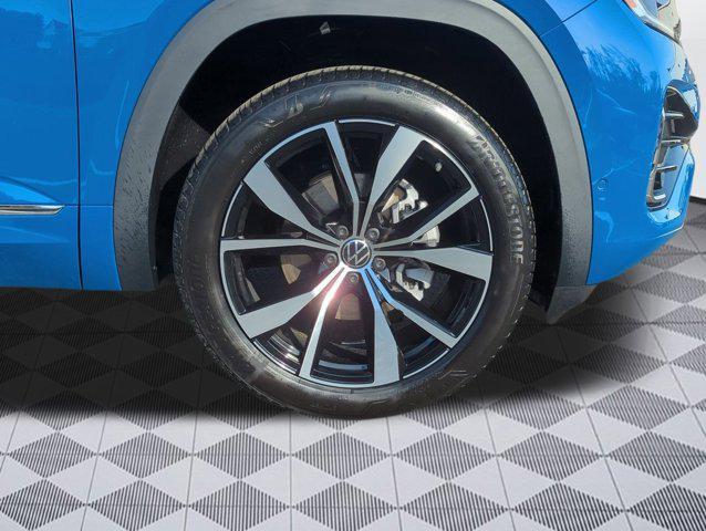 new 2025 Volkswagen Atlas car, priced at $52,092