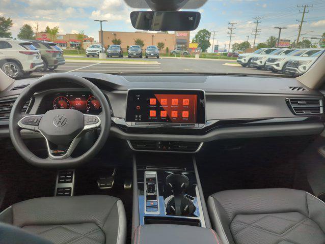new 2025 Volkswagen Atlas car, priced at $48,021