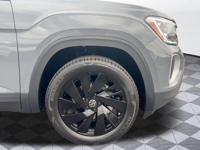new 2026 Volkswagen Atlas car, priced at $48,491