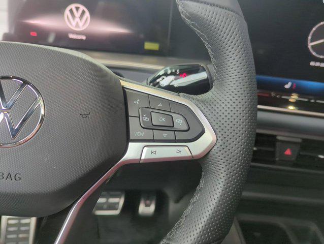new 2025 Volkswagen Tiguan car, priced at $38,061