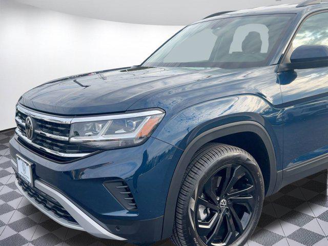used 2023 Volkswagen Atlas car, priced at $30,999