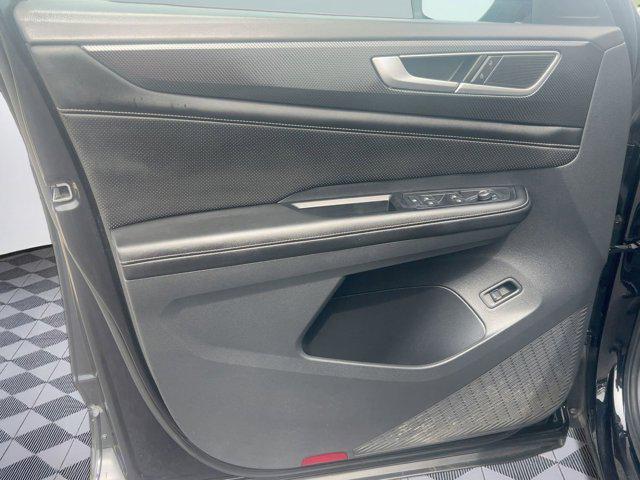 used 2024 Volkswagen Atlas Cross Sport car, priced at $34,999