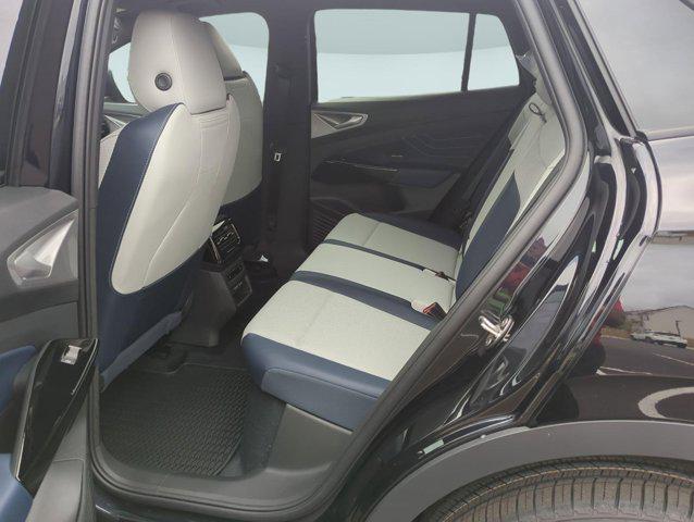 new 2025 Volkswagen ID.4 car, priced at $57,531