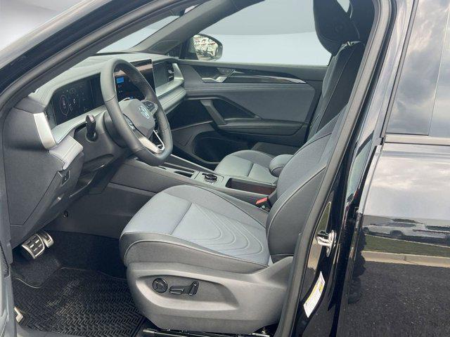 new 2025 Volkswagen Tiguan car, priced at $38,061