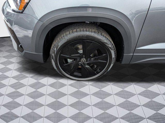 new 2025 Volkswagen Taos car, priced at $30,672