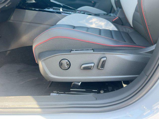 new 2025 Volkswagen Golf GTI car, priced at $39,121