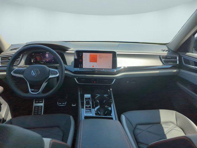 new 2025 Volkswagen Atlas car, priced at $45,022