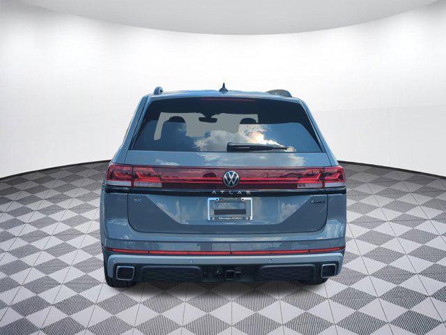 new 2025 Volkswagen Atlas car, priced at $45,022