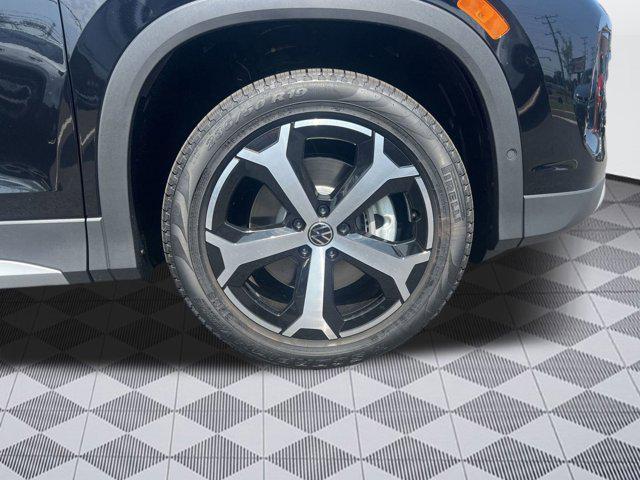 new 2025 Volkswagen Tiguan car, priced at $36,041