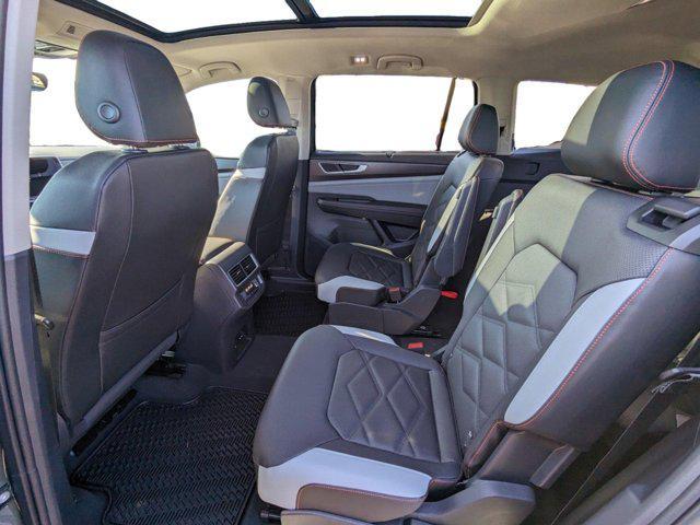 new 2025 Volkswagen Atlas car, priced at $48,261