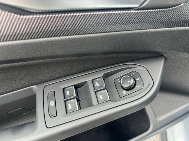 new 2025 Volkswagen Golf GTI car, priced at $39,251