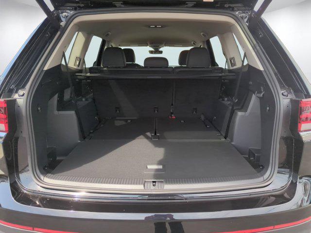 new 2025 Volkswagen Atlas car, priced at $45,621