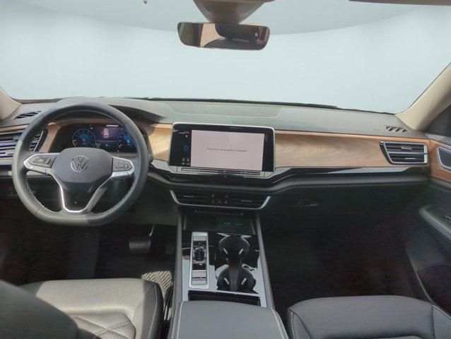 new 2025 Volkswagen Atlas car, priced at $45,621