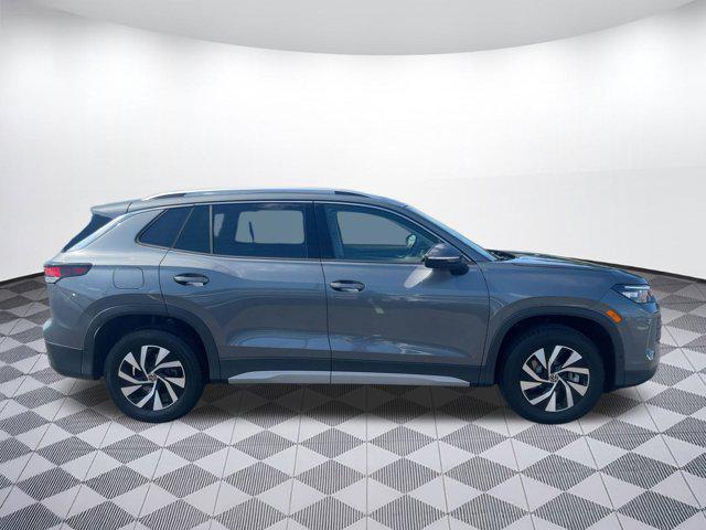 new 2025 Volkswagen Tiguan car, priced at $32,711