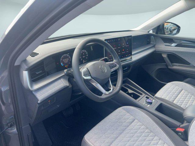 new 2025 Volkswagen Tiguan car, priced at $32,711