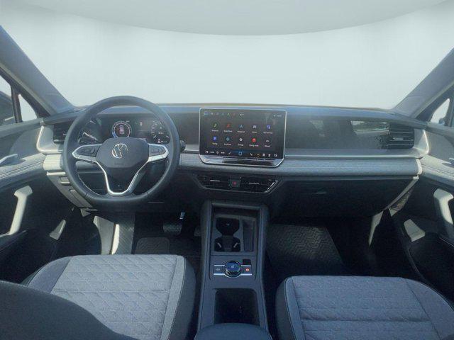 new 2025 Volkswagen Tiguan car, priced at $32,711