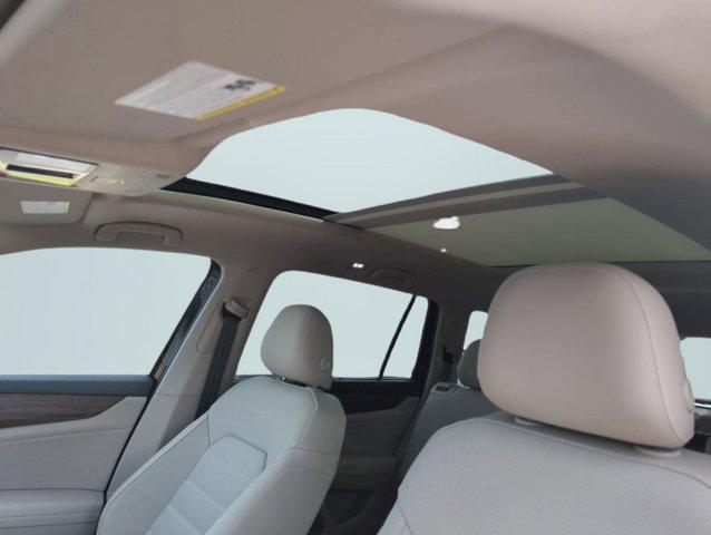 new 2025 Volkswagen Atlas car, priced at $46,083