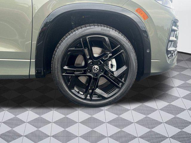 new 2025 Volkswagen Tiguan car, priced at $38,881