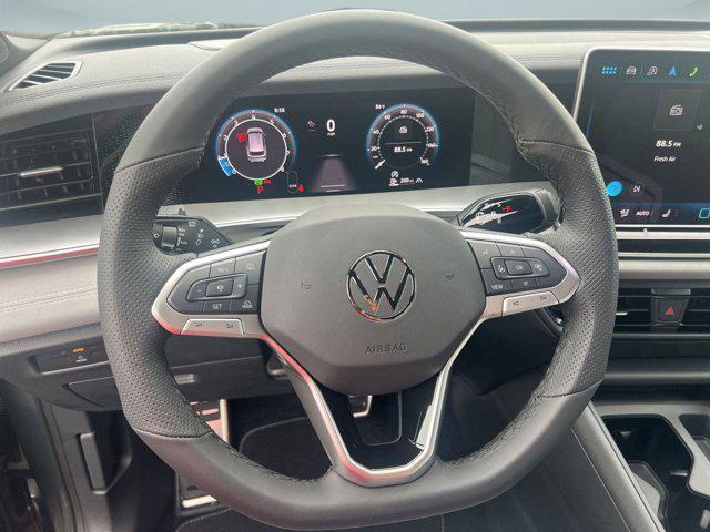 new 2025 Volkswagen Tiguan car, priced at $38,881
