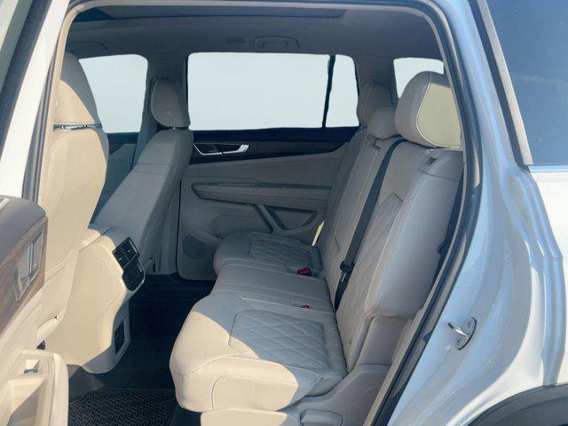 new 2025 Volkswagen Atlas car, priced at $52,522