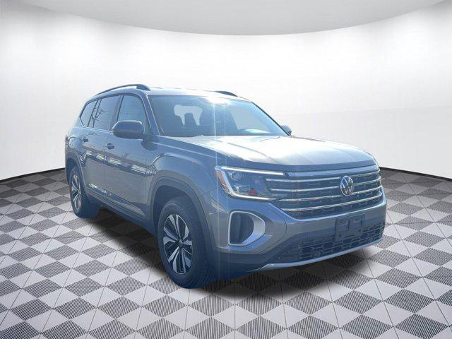 new 2025 Volkswagen Atlas car, priced at $38,701