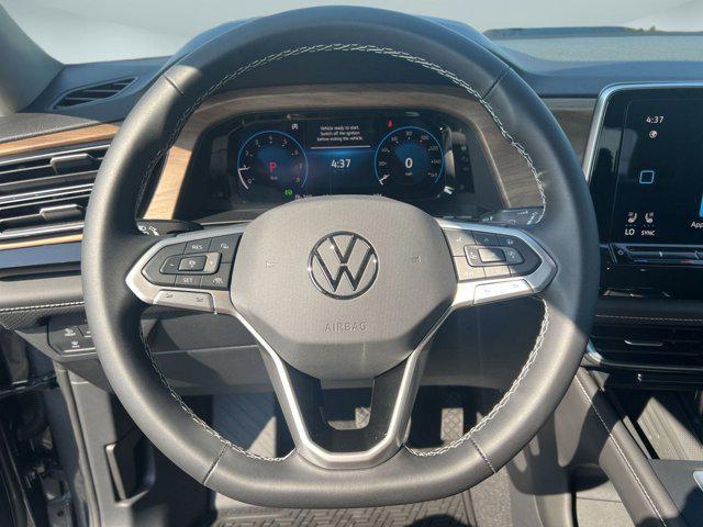 new 2025 Volkswagen Atlas car, priced at $38,701