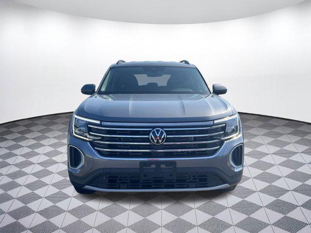 new 2025 Volkswagen Atlas car, priced at $38,701