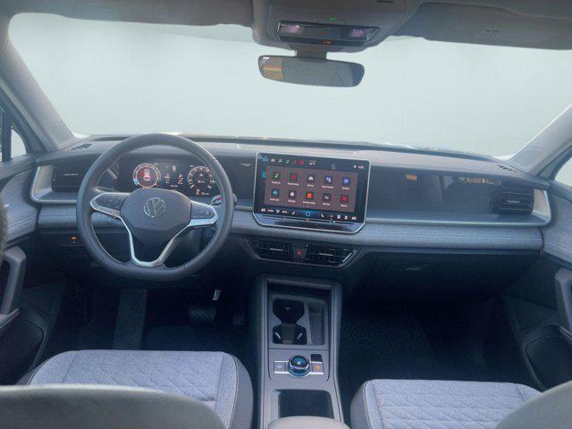 new 2026 Volkswagen Tiguan car, priced at $33,301