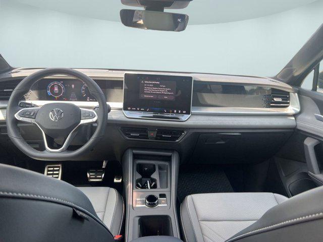 new 2025 Volkswagen Tiguan car, priced at $38,371