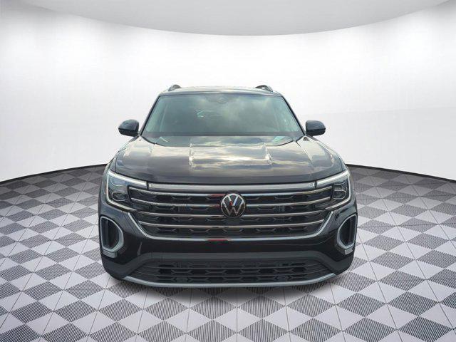 new 2025 Volkswagen Atlas car, priced at $40,851