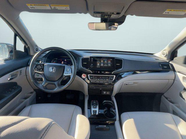 used 2022 Honda Pilot car, priced at $32,898
