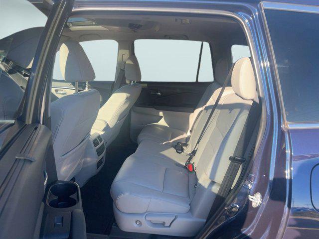 used 2022 Honda Pilot car, priced at $32,898
