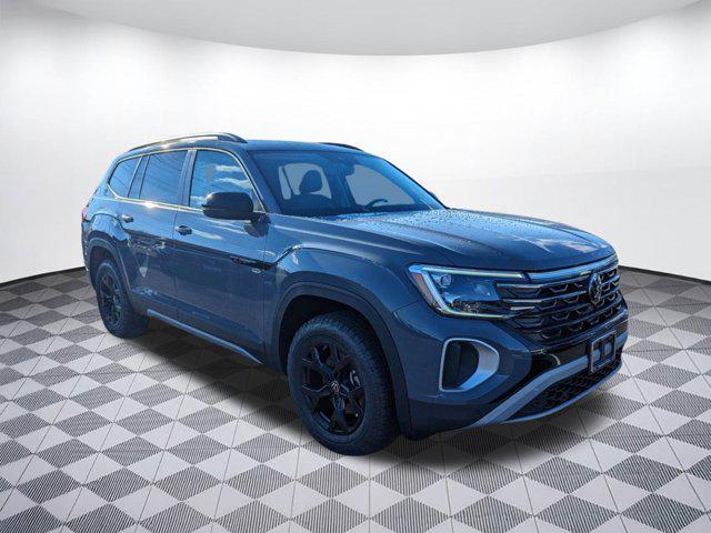 new 2025 Volkswagen Atlas car, priced at $48,103