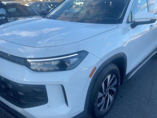 new 2026 Volkswagen Tiguan car, priced at $31,851