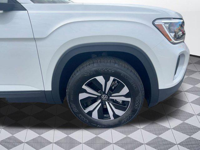 new 2026 Volkswagen Atlas car, priced at $42,641
