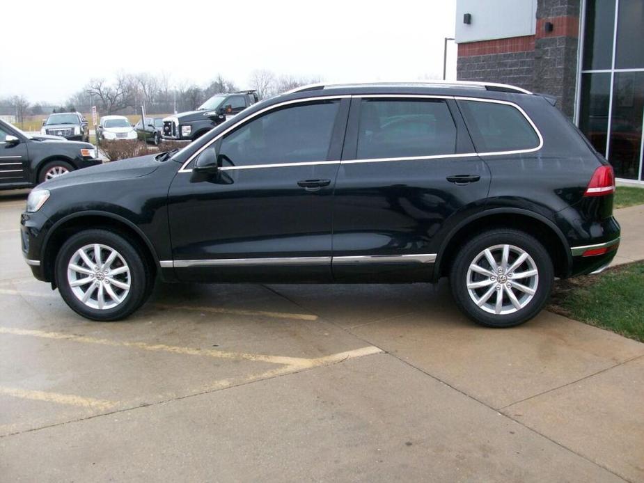 used 2016 Volkswagen Touareg car, priced at $14,995