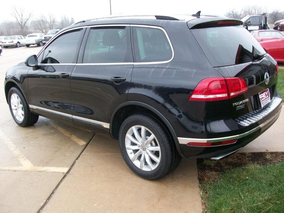 used 2016 Volkswagen Touareg car, priced at $14,995