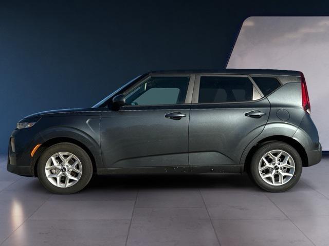 used 2022 Kia Soul car, priced at $17,260