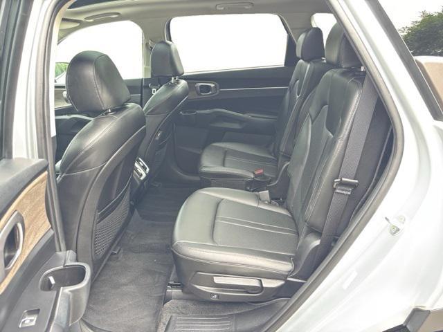 used 2022 Kia Sorento car, priced at $29,900