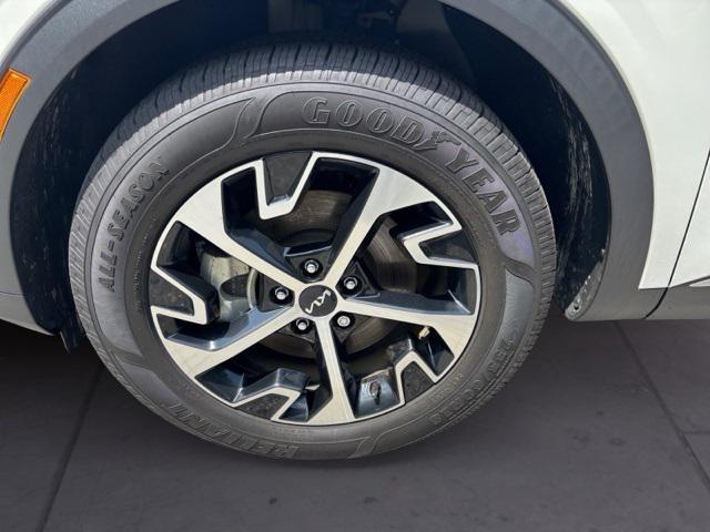 used 2023 Kia Sportage Hybrid car, priced at $21,200