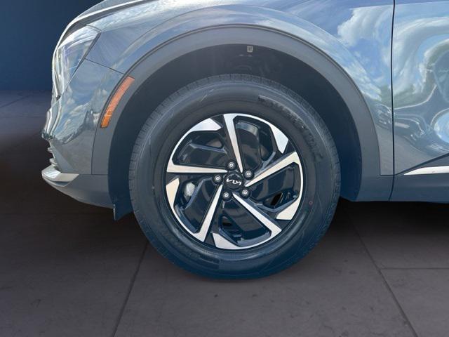 used 2023 Kia Sportage Hybrid car, priced at $25,895