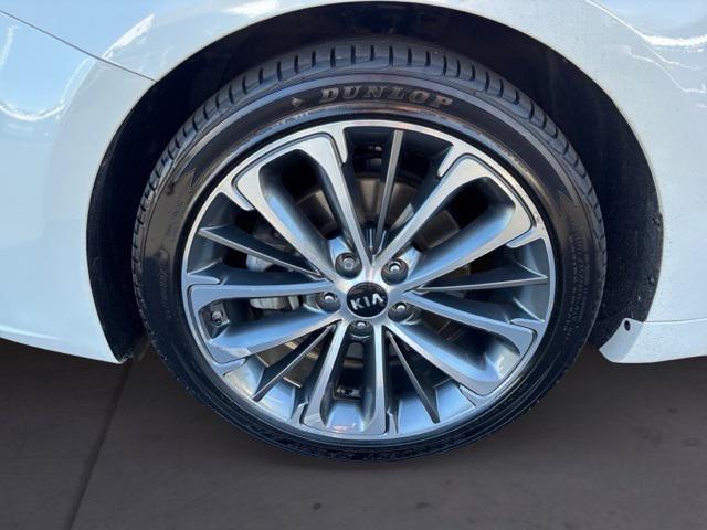 used 2019 Kia Cadenza car, priced at $21,200